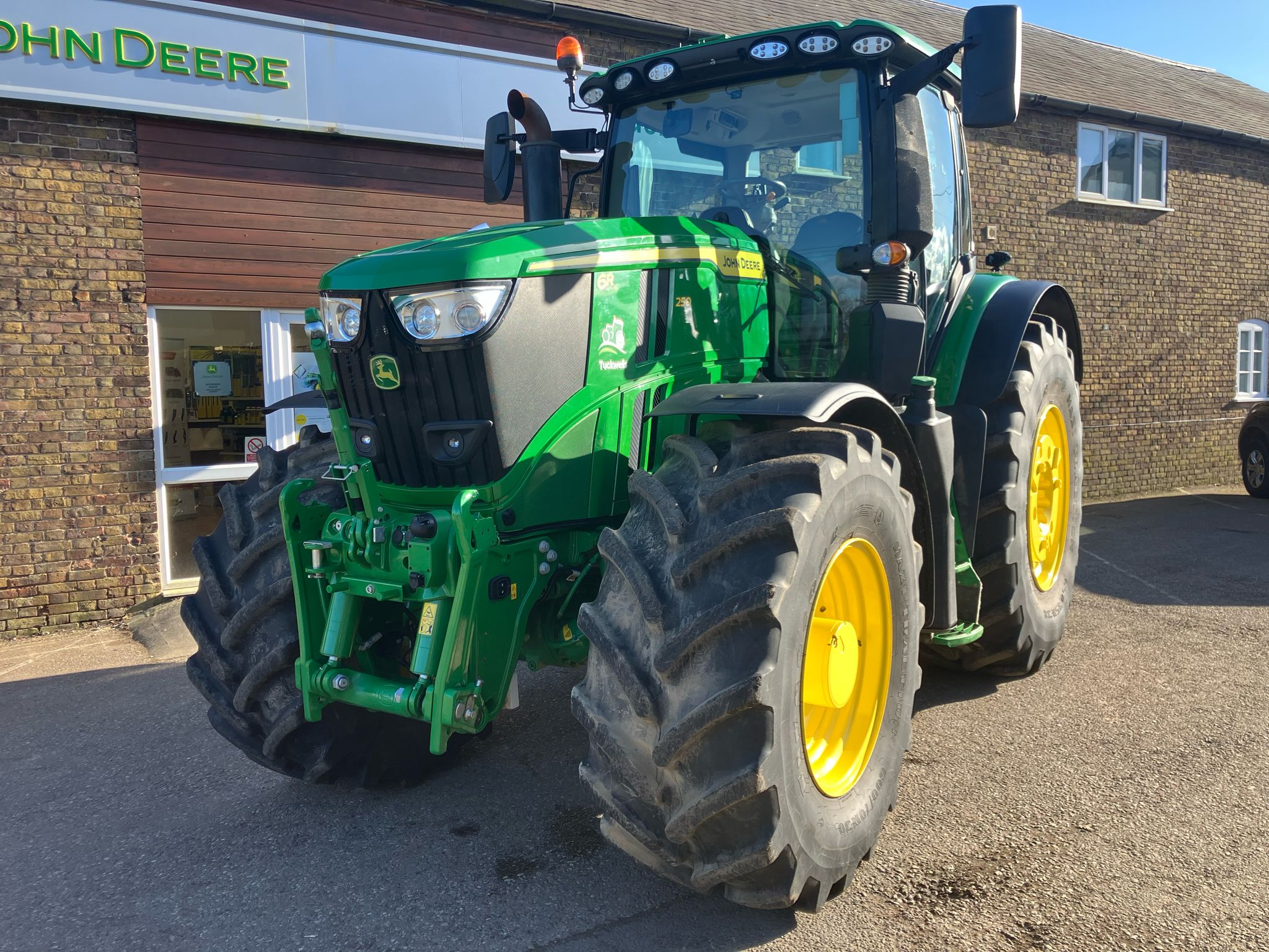 John deere 6r250