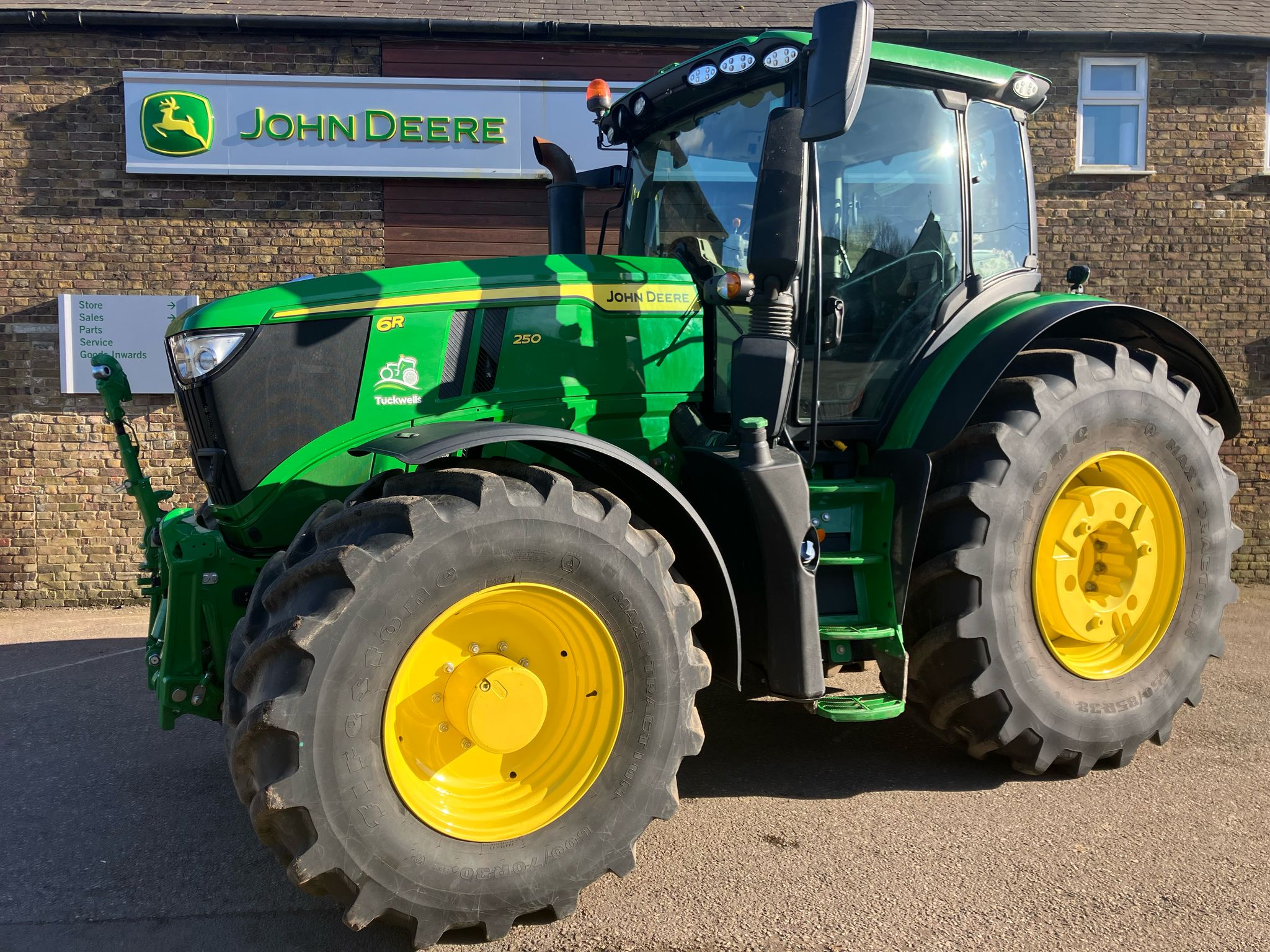 John deere 6r250