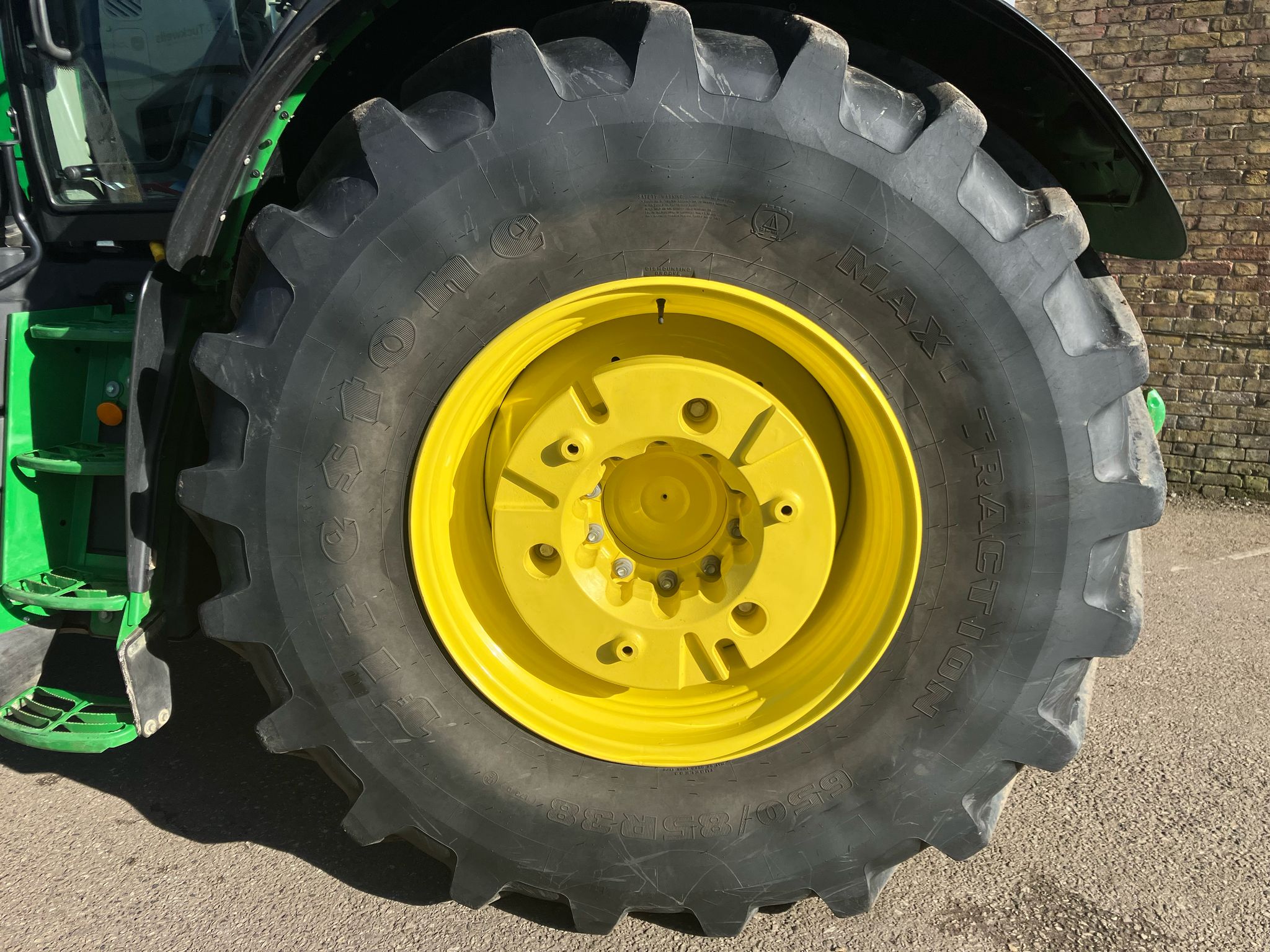 John deere 6r250